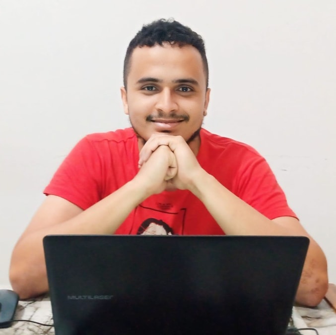 Olhar Green Júlio-César