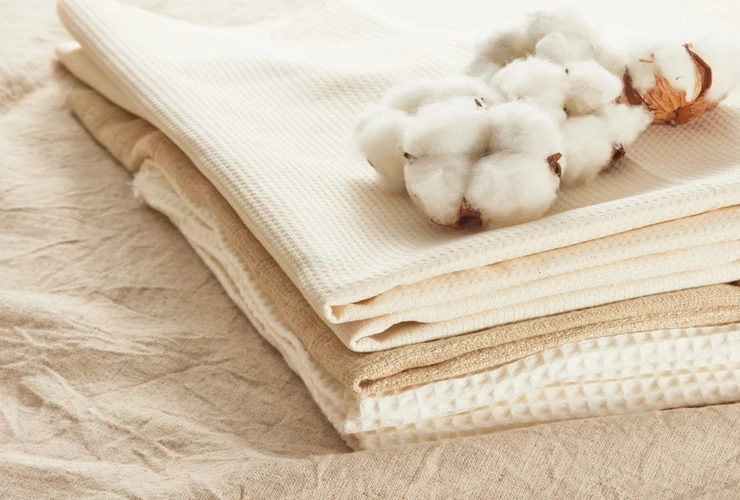 Descubra tecidos ecológicos e suas vantagens para um guarda-roupa mais sustentável