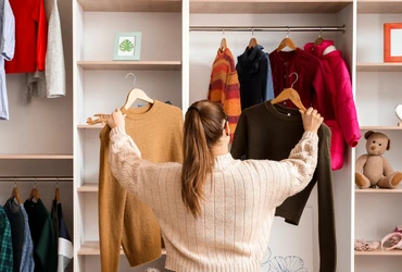 Guia prático para montar um guarda-roupa cápsula sustentável sem abrir mão do estilo