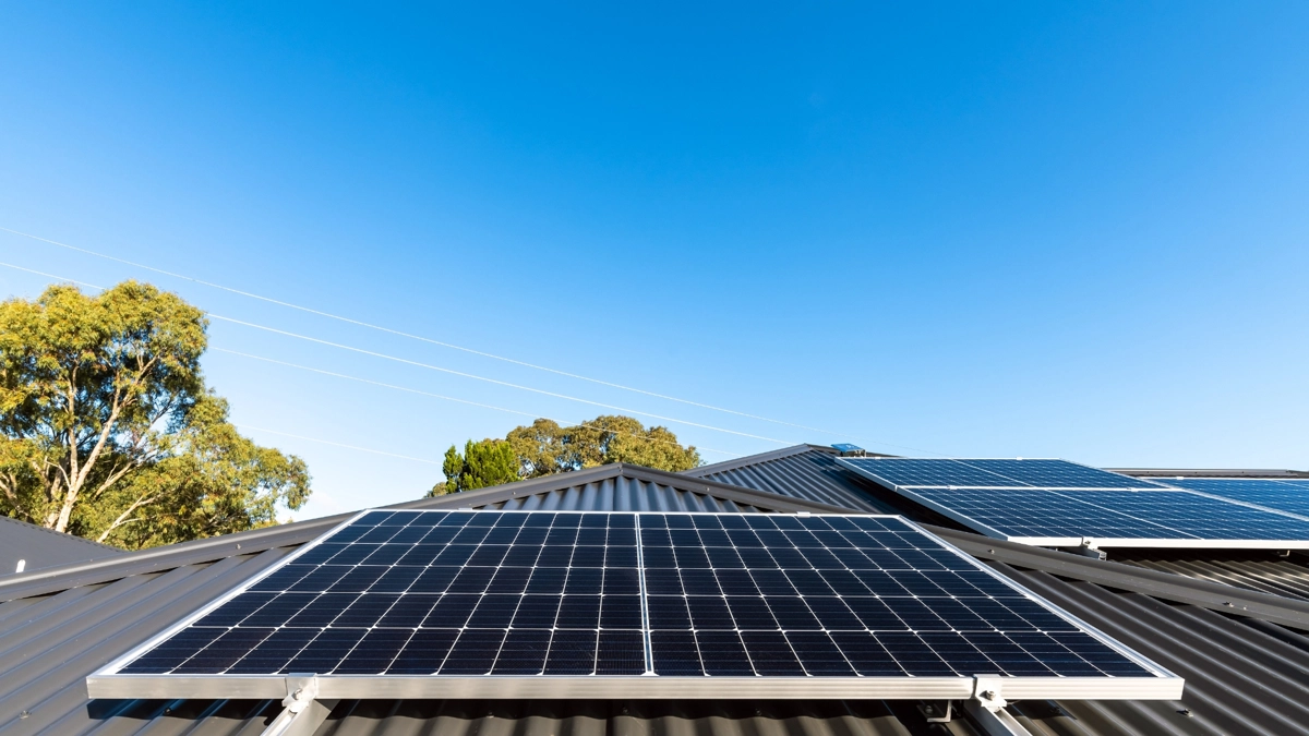 Entendendo a diferença entre casas sustentáveis e ecológicas e o papel do INCC-M